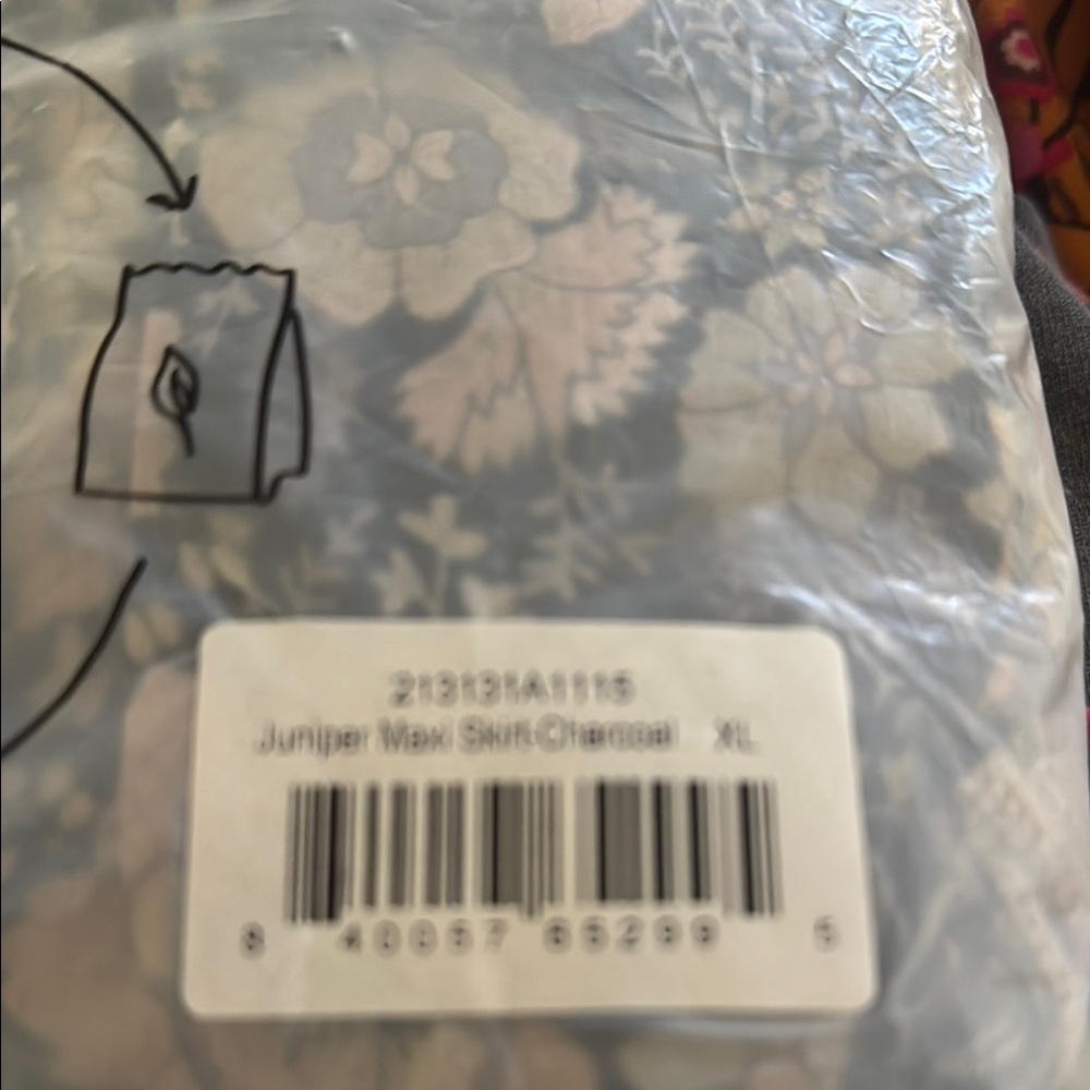 NWT Spell Juniper Floral Maxi Skirt in Charcoal paid $249 + tax - Picture 3 of 4